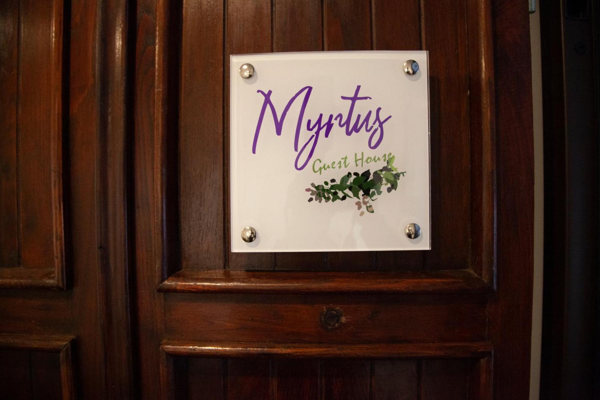 Myrtus Guest House Piazza Gramsci กาญารี ภายนอก รูปภาพ